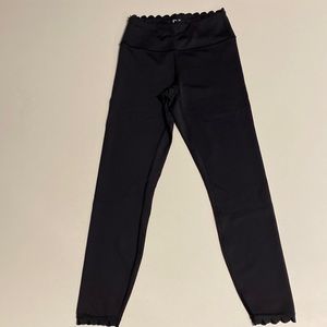 IVL, Black scalloped leggings